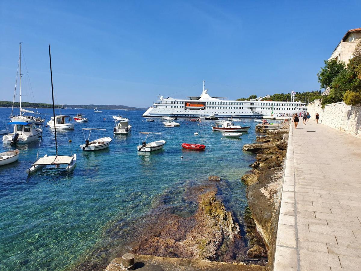 Apartments Dream Island Hvar Town Exterior photo